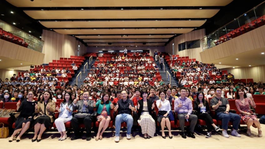 香港萬人科普計劃系列六——科普進校園系列之港島國際圓滿成功